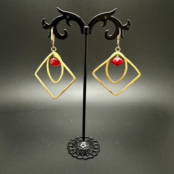 Artisan Handmade 1/20th 14K Yellow Gold Oval Square Hoop Earrings - Picture 2 of 5